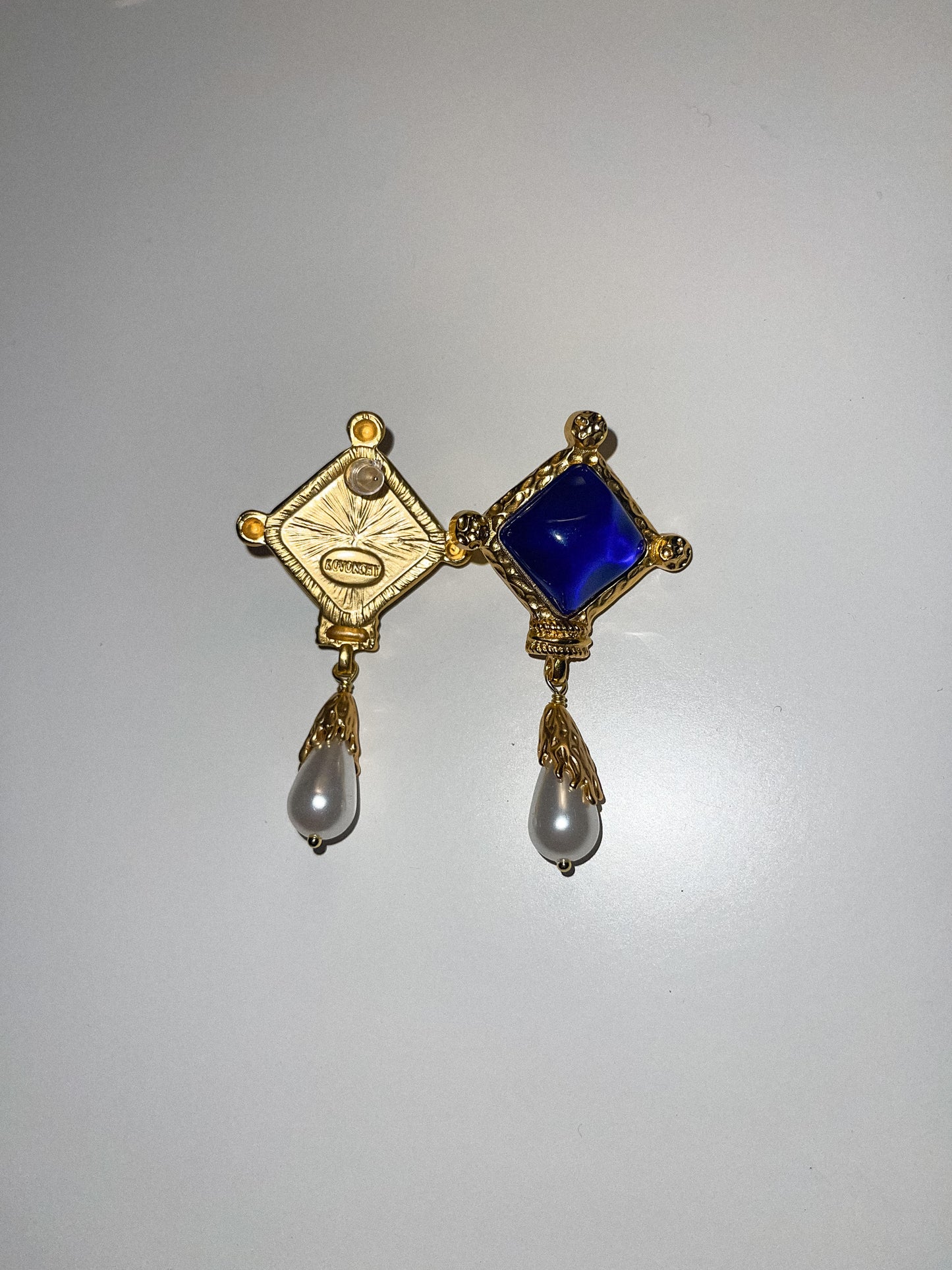 Indigo Vintage Pearl Earrings - Gold