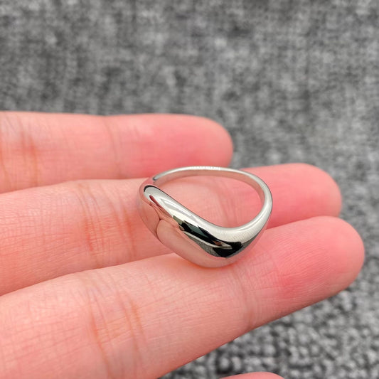 Glossy Wave Ring - Silver
